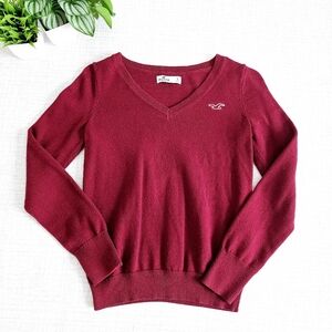 Hollister Women's Deep Red V-Neck Sweater SZ XS/S